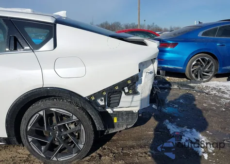 2025 Kia K4 Gt-Line from USA, damaged, VIN 3KPFW4DE2SE037826